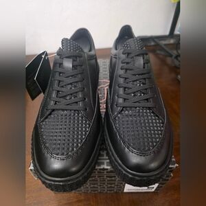 Elegant Black Men's Sneakers